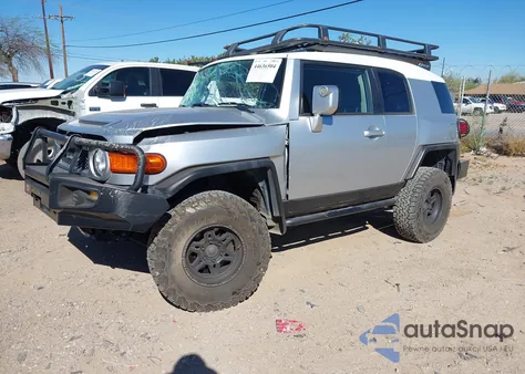 2007 Toyota Fj Cruiser из США, поврежденный, VIN JTEBU11F270074077
